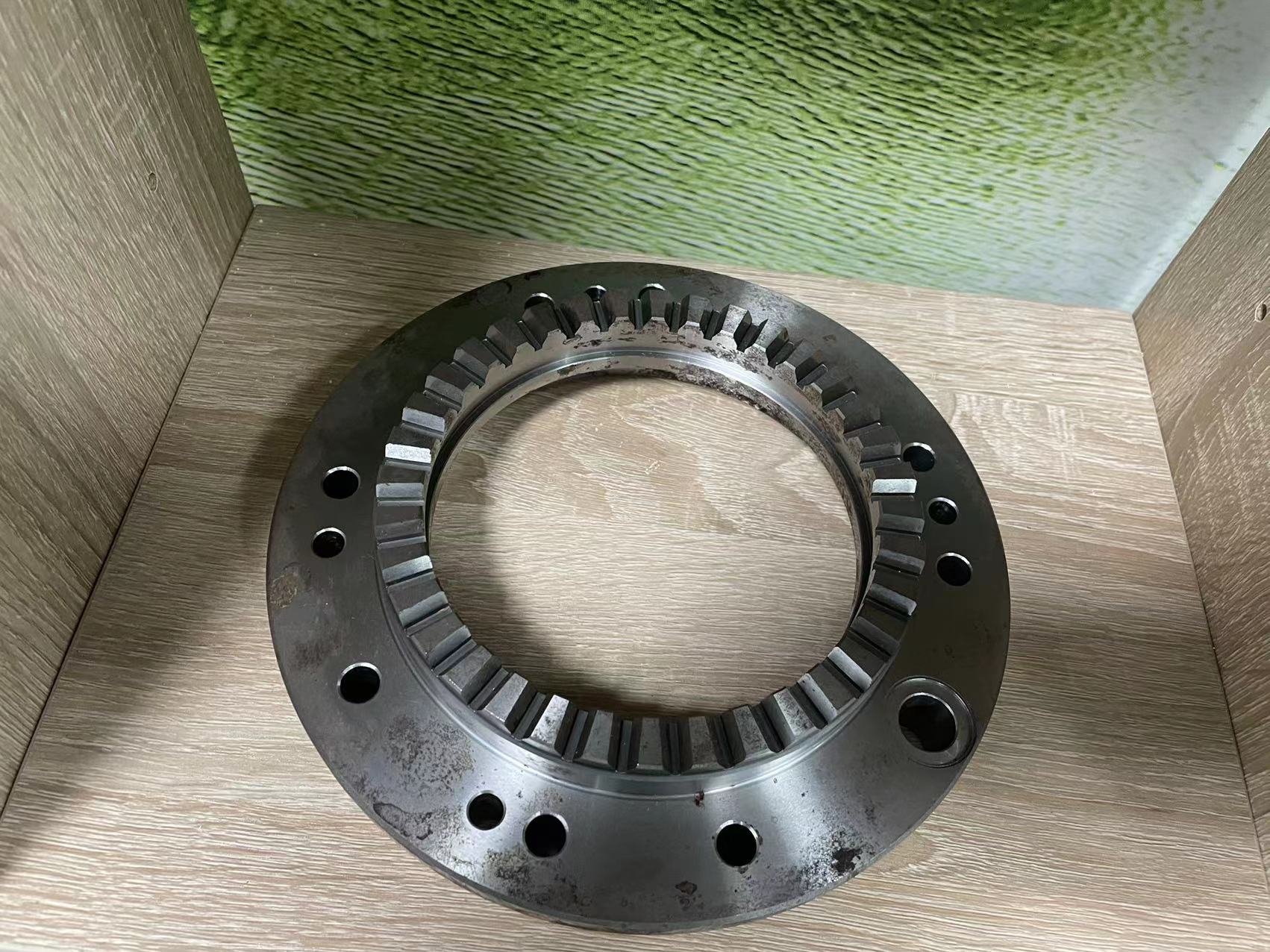 Gear and shaft - Image 2